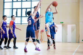 麻将心理战：如何利用“快打”让对手产生急躁心理进而犯错？（麻将心理博弈：通过快节奏出牌诱使对手焦躁并犯错）